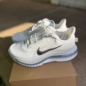 Nike Pegasus Premium Women's Road Running Shoes